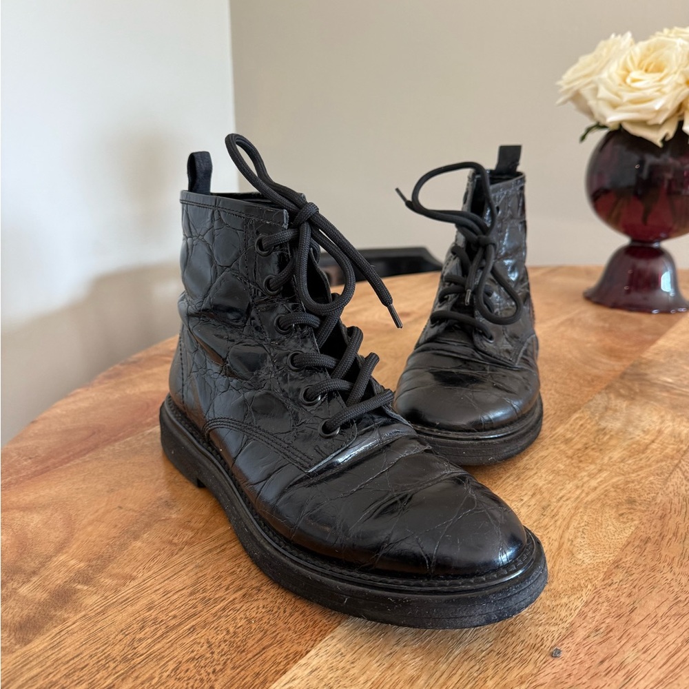 AGL Moreen Bootie size 9
